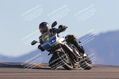 media/Nov-06-2023-Moto Forza (Mon) [[ce023d0744]]/3-Intermediate Group/Session 5 (Turn 9)/